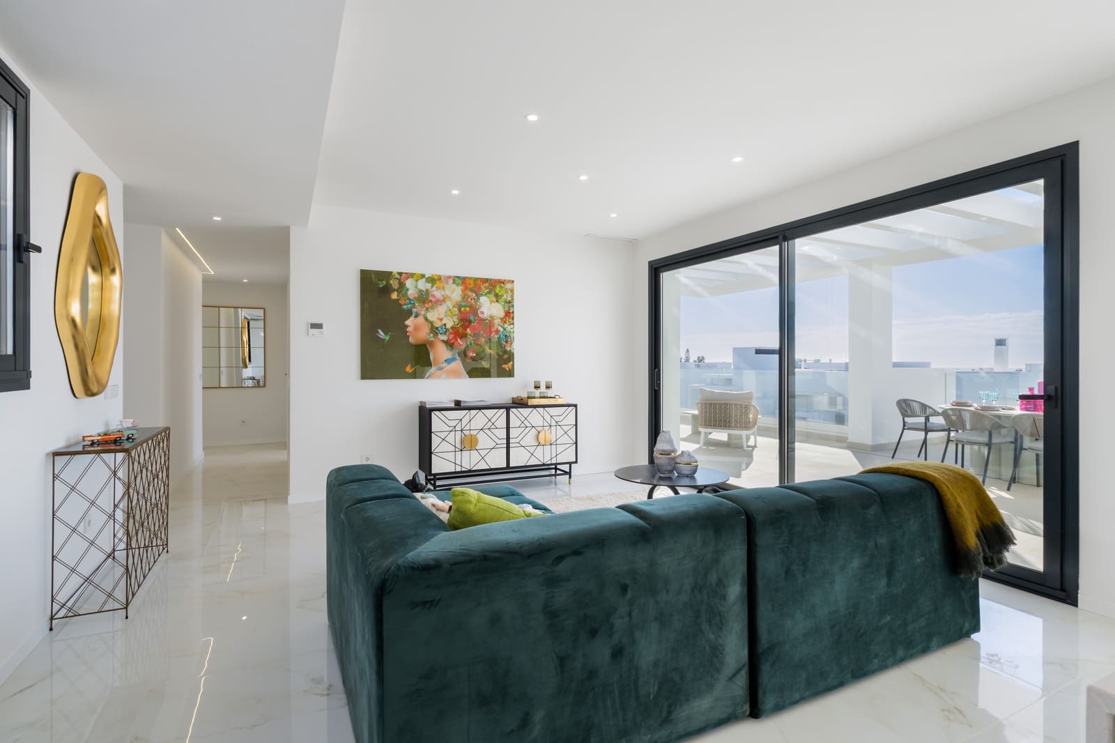3 sypialnia Penthouse na sprzedaż w Estepona z basenem garażem - 725 000 € (Ref: 9829829)