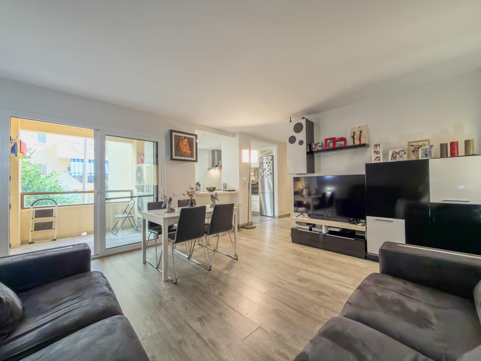 3 slaapkamer Appartement te koop in Estepona met zwembad garage - € 429.500 (Ref: 9829830)
