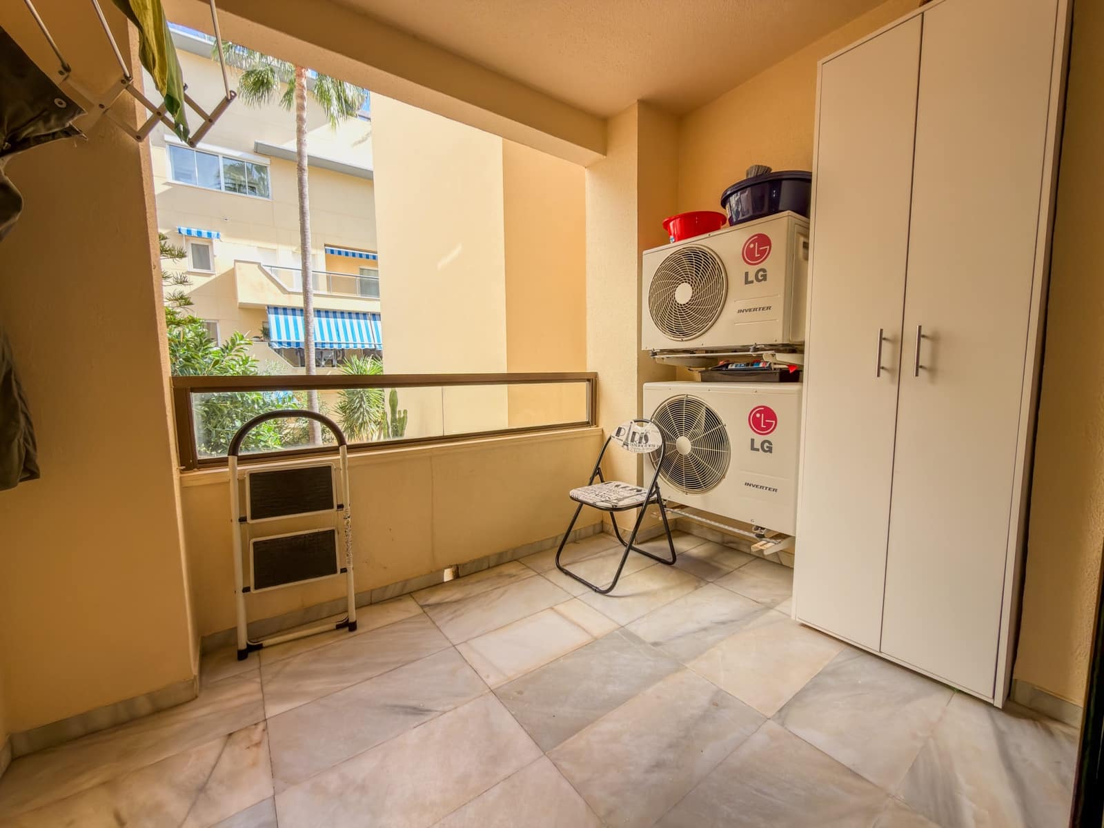 3 slaapkamer Appartement te koop in Estepona met zwembad garage - € 429.500 (Ref: 9829830)