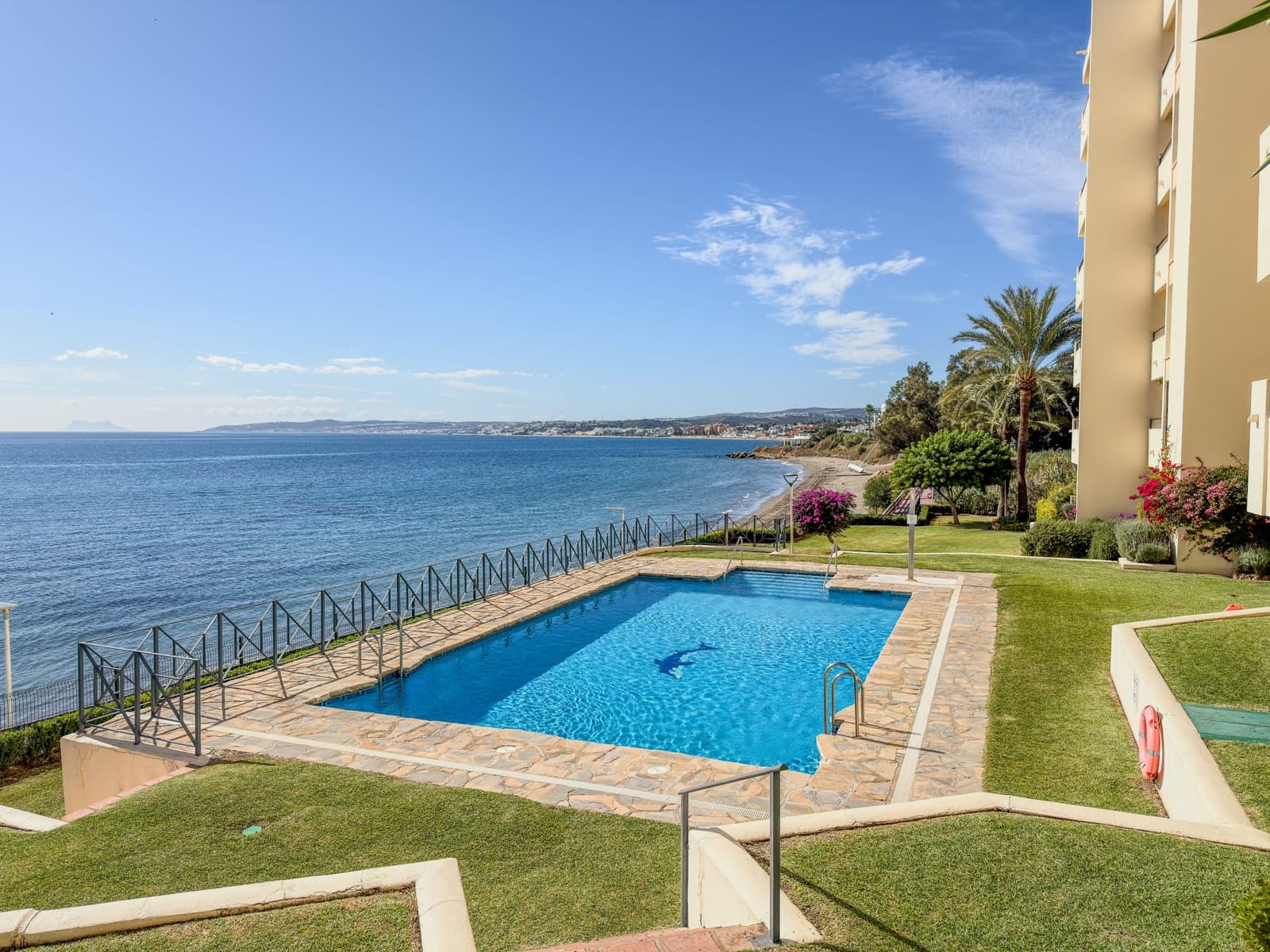 3 slaapkamer Appartement te koop in Estepona met zwembad garage - € 429.500 (Ref: 9829830)