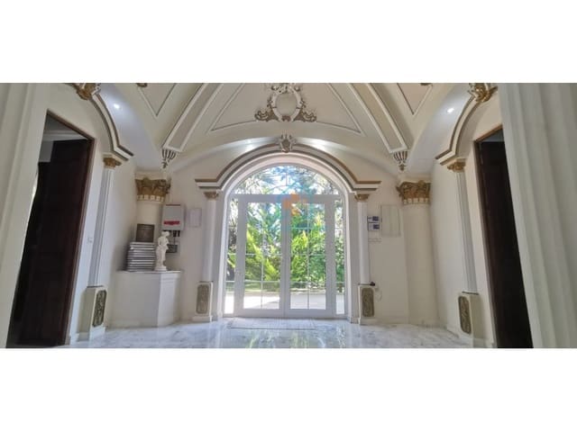 4 sovrum Villa till salu i La Marina, Elche / Elx - 985 000 € (Ref: 10081053)