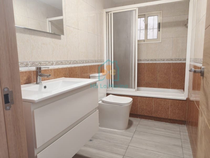 2 quarto Apartamento para venda em Torrevieja - 145 000 € (Ref: 10124336)