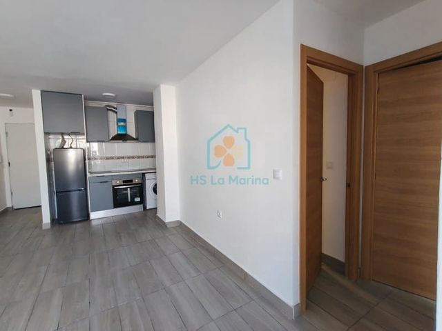 2 bedroom Apartment for sale in Avenida Habaneras - Curva de Palangre, Torrevieja - € 145,000 (Ref: 10124336)
