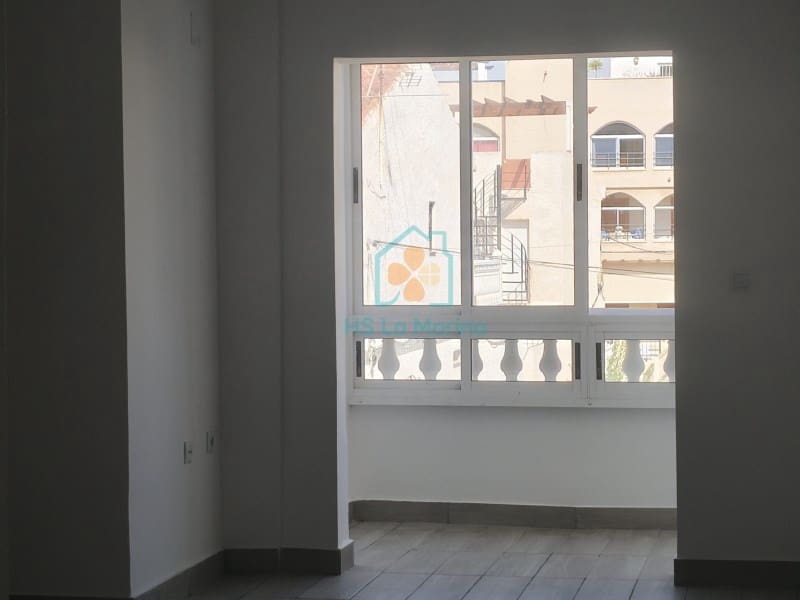2 quarto Apartamento para venda em Torrevieja - 145 000 € (Ref: 10124336)