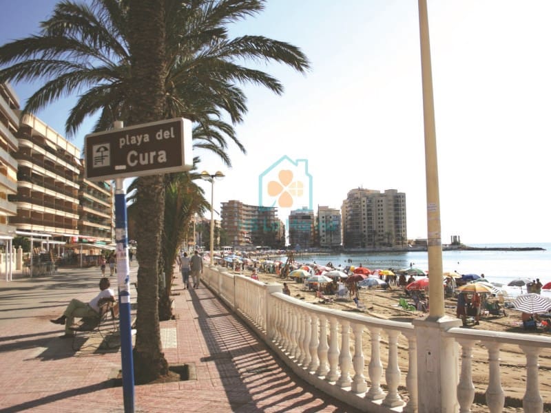 2 quarto Apartamento para venda em Torrevieja - 145 000 € (Ref: 10124336)