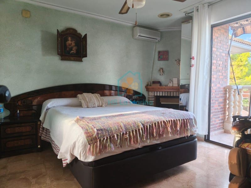 3 chambre Bungalow à vendre à Crevillente / Crevillent avec piscine - 450 000 € (Ref: 10157679)