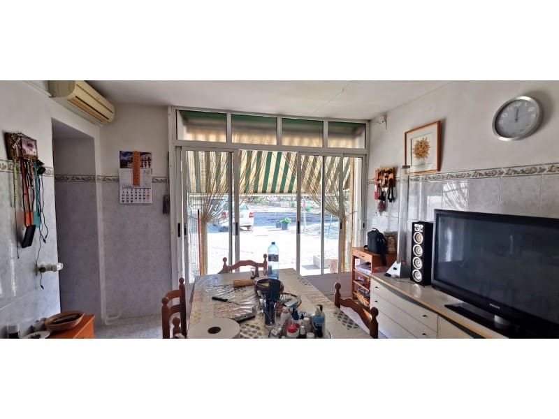 4 soveværelse Finca/Landehus til salg i Elche / Elx - € 300.000 (Ref: 9922675)