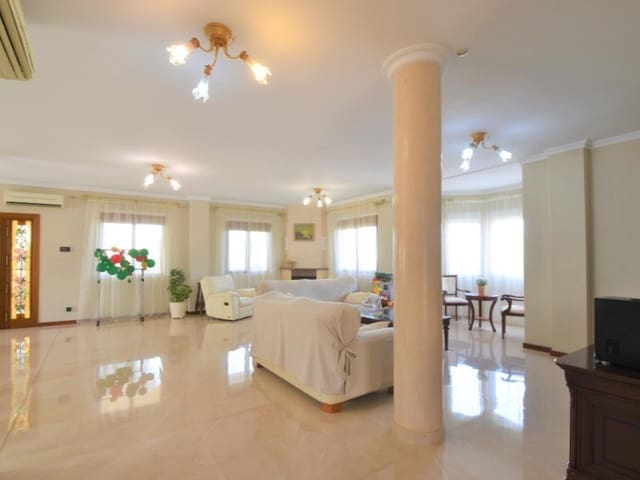5 slaapkamer Villa te koop in Ciudad Quesada, Rojales met zwembad garage - € 630.000 (Ref: 9922682)