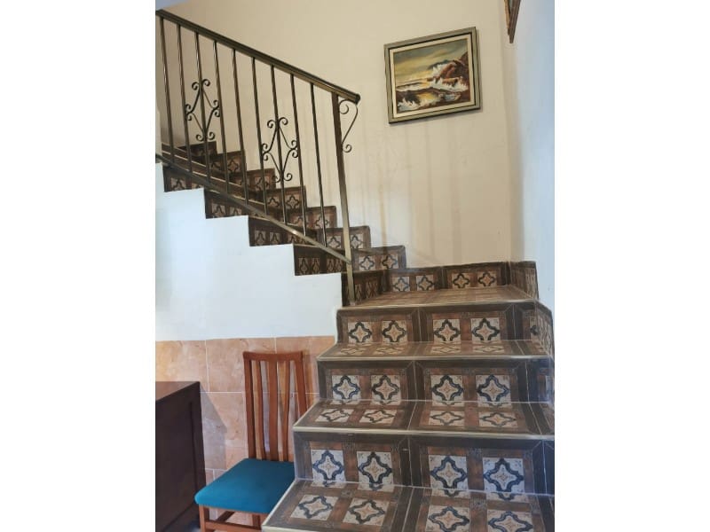 8 bedroom Finca/Country House for sale in Crevillente / Crevillent - € 320,000 (Ref: 9922684)