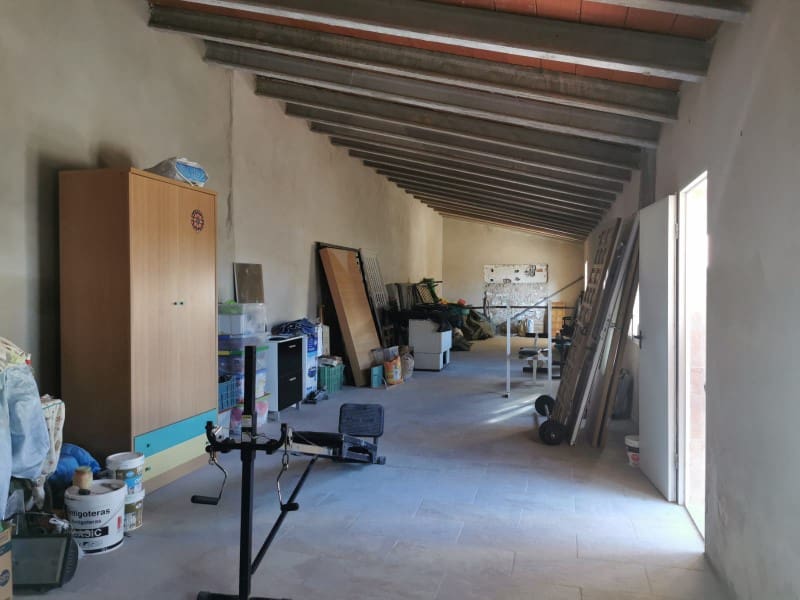 8 bedroom Finca/Country House for sale in Crevillente / Crevillent - € 320,000 (Ref: 9922684)
