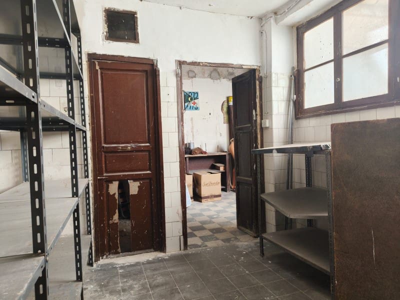 Kommersiell til salgs i Alcoy / Alcoi - € 680 000 (Ref: 9929307)