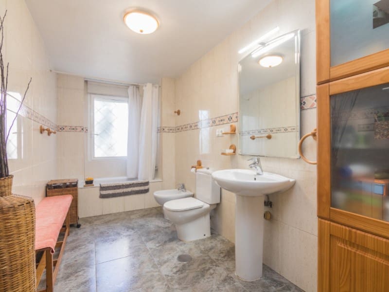Chalet de 5 habitaciones en Elche / Elx en venta con piscina garaje - 677.000 € (Ref: 9931535)