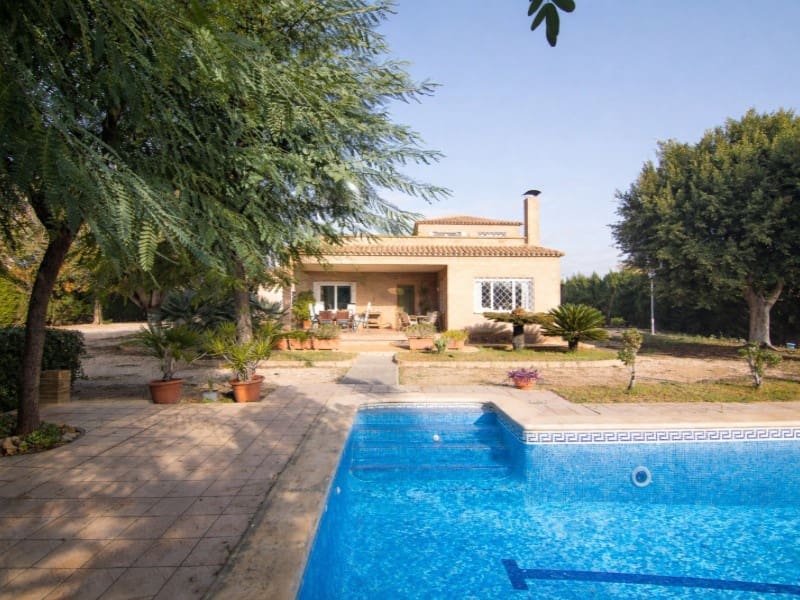 Chalet de 5 habitaciones en Elche / Elx en venta con piscina garaje - 677.000 € (Ref: 9931535)