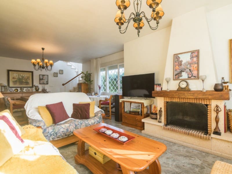 Chalet de 5 habitaciones en Elche / Elx en venta con piscina garaje - 677.000 € (Ref: 9931535)