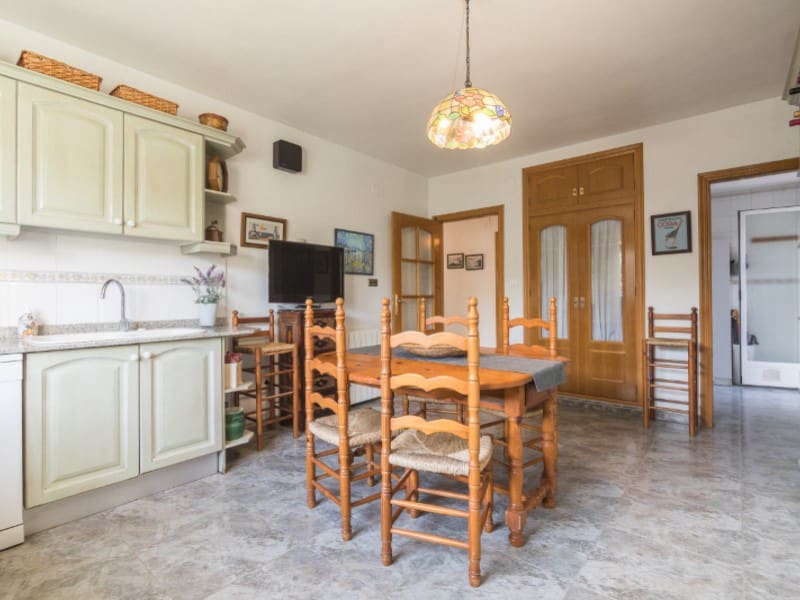 Chalet de 5 habitaciones en Elche / Elx en venta con piscina garaje - 677.000 € (Ref: 9931535)