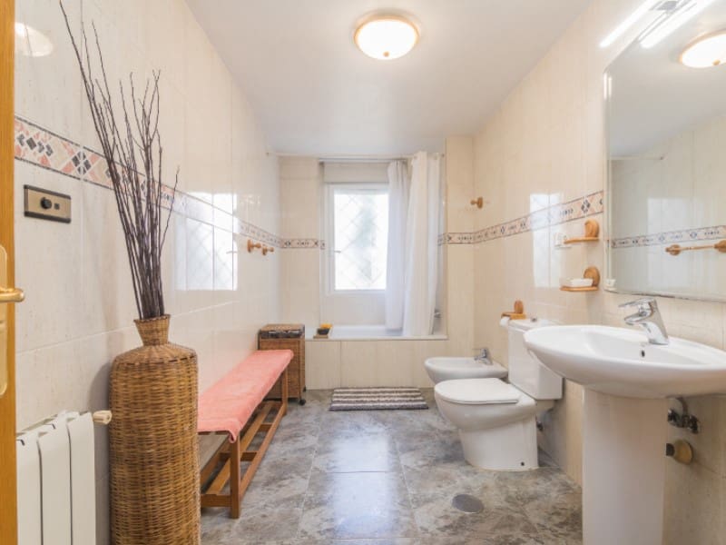 Chalet de 5 habitaciones en Elche / Elx en venta con piscina garaje - 677.000 € (Ref: 9931535)