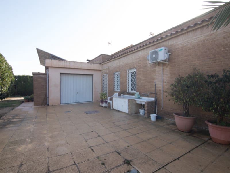 Chalet de 5 habitaciones en Elche / Elx en venta con piscina garaje - 677.000 € (Ref: 9931535)