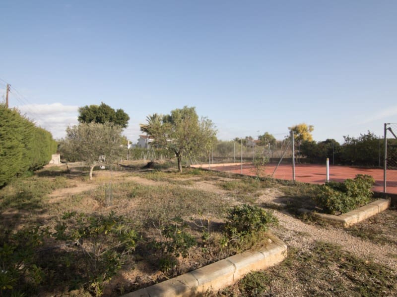 Chalet de 5 habitaciones en Elche / Elx en venta con piscina garaje - 677.000 € (Ref: 9931535)