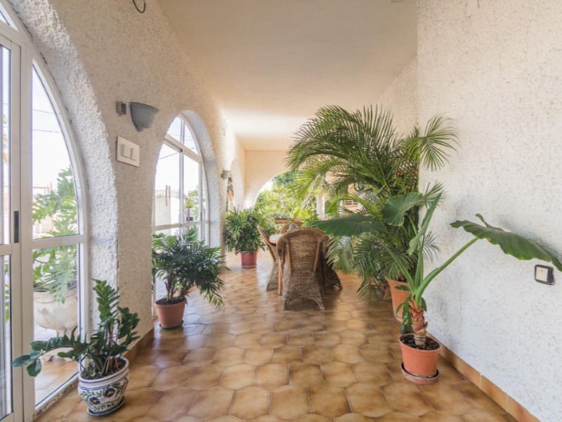5 soveværelse Villa til salg i Elche / Elx med garage - € 448.000 (Ref: 9931537)