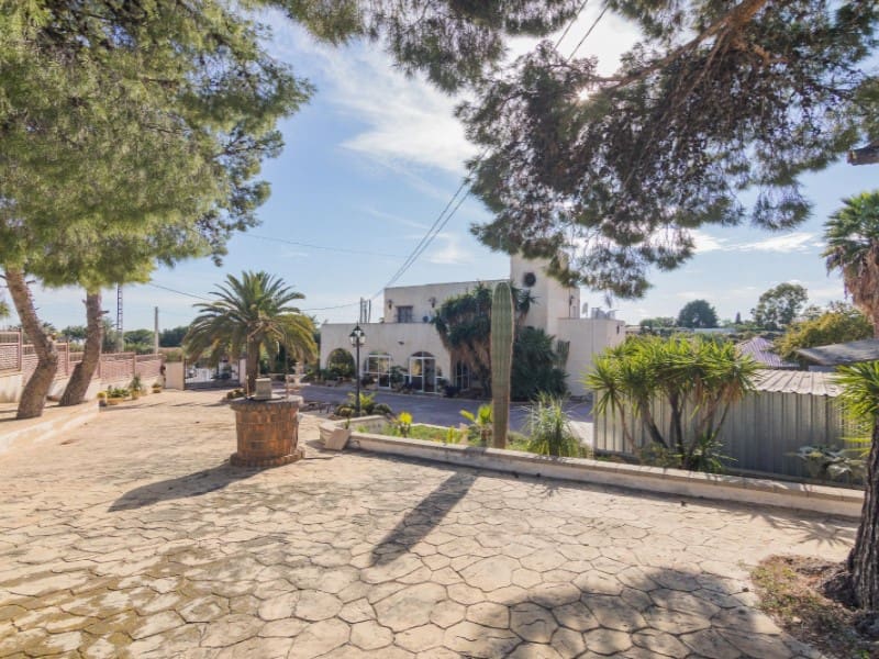 5 soveværelse Villa til salg i Elche / Elx med garage - € 448.000 (Ref: 9931537)