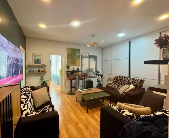 Apartamento de 3 habitaciones en Carolinas Bajas, Alicante / Alacant ciudad en venta con garaje - 220.000 € (Ref: 10007968)