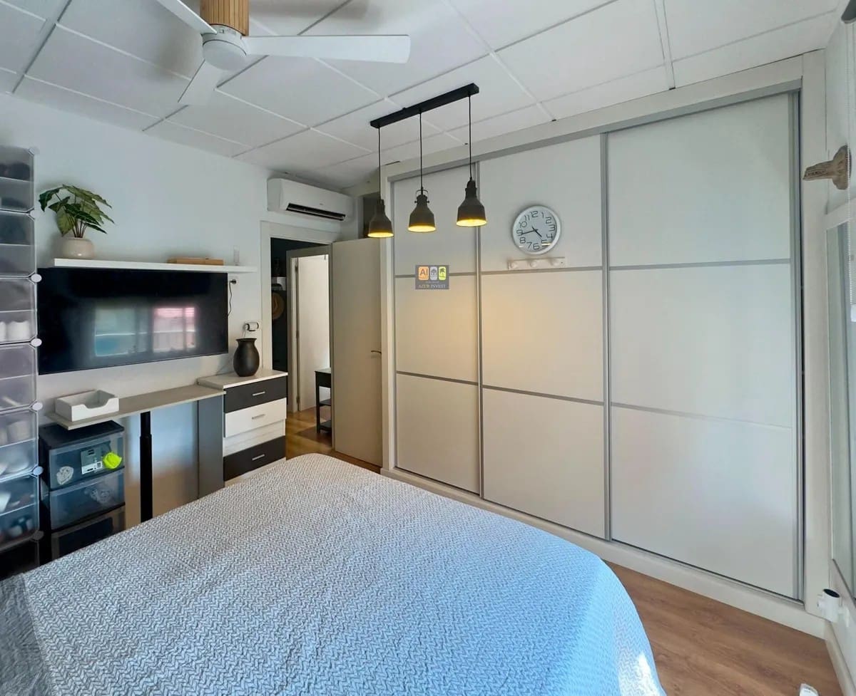 Apartamento de 3 habitaciones en Alicante / Alacant ciudad en venta con garaje - 220.000 € (Ref: 10007968)
