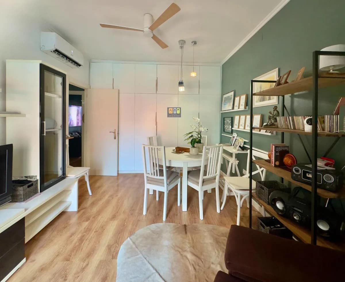 Apartamento de 3 habitaciones en Alicante / Alacant ciudad en venta con garaje - 220.000 € (Ref: 10007968)