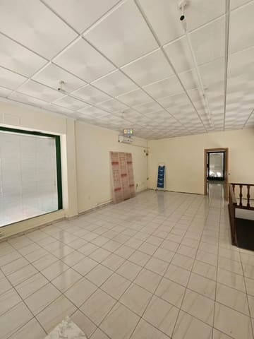 1 sovrum Kommersiell att hyra i Playa Levante, Benidorm - 1 200 € (Ref: 10007969)