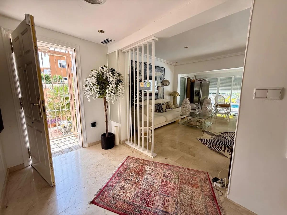 3 camera da letto Villa in vendita in La Nucia con piscina garage - 530.000 € (Rif: 10007971)