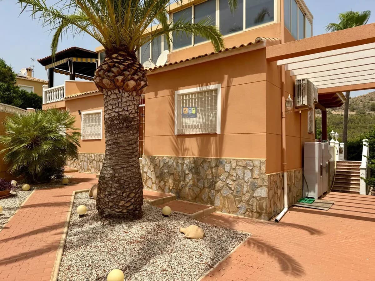 3 camera da letto Villa in vendita in La Nucia con piscina garage - 530.000 € (Rif: 10007971)