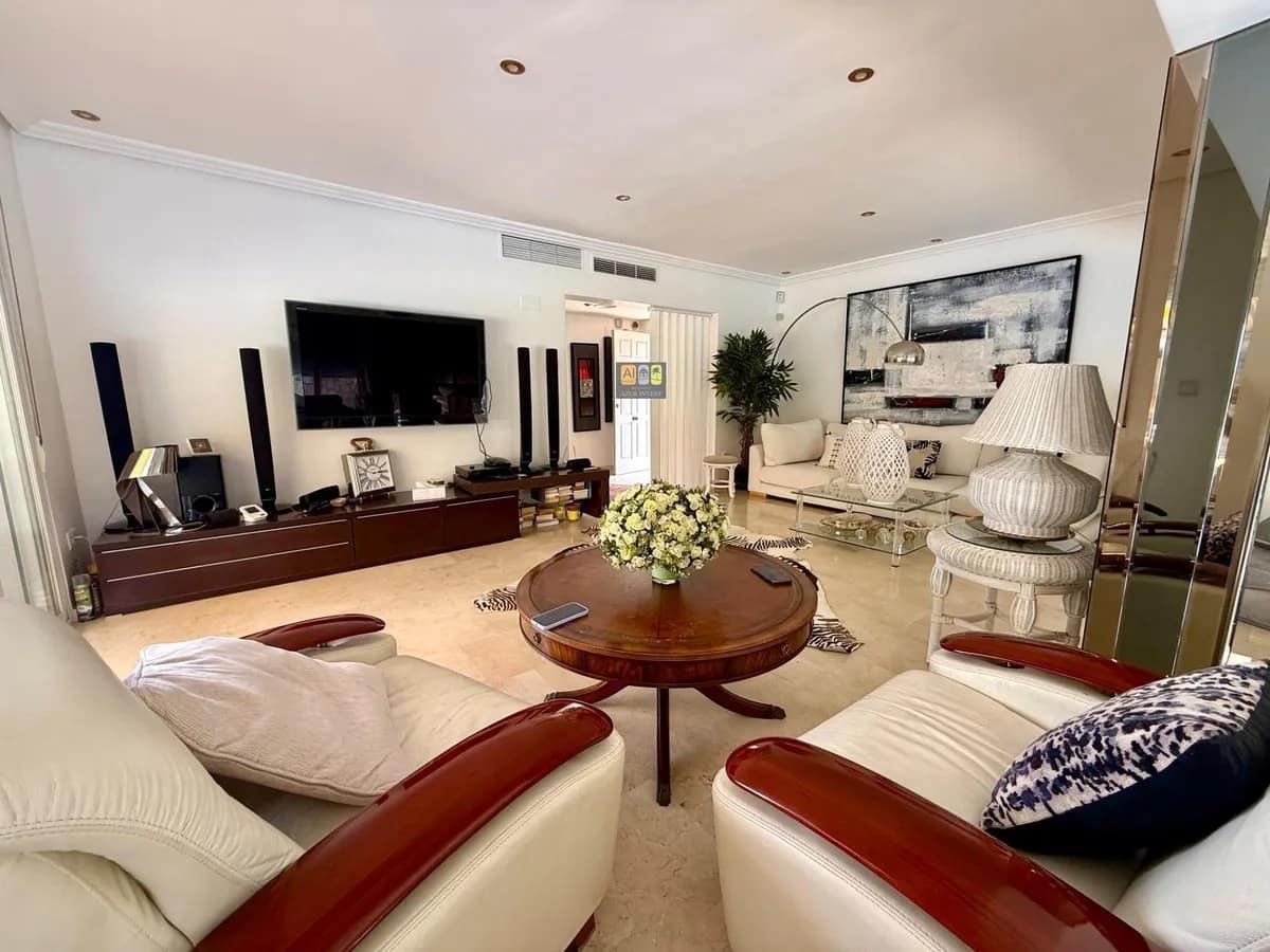 3 camera da letto Villa in vendita in La Nucia con piscina garage - 530.000 € (Rif: 10007971)