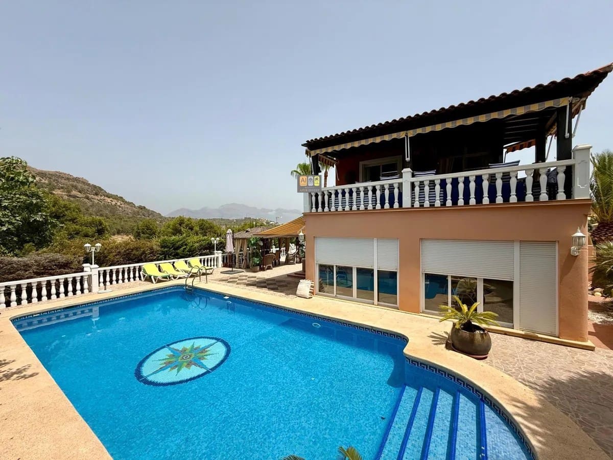 3 camera da letto Villa in vendita in La Nucia con piscina garage - 530.000 € (Rif: 10007971)