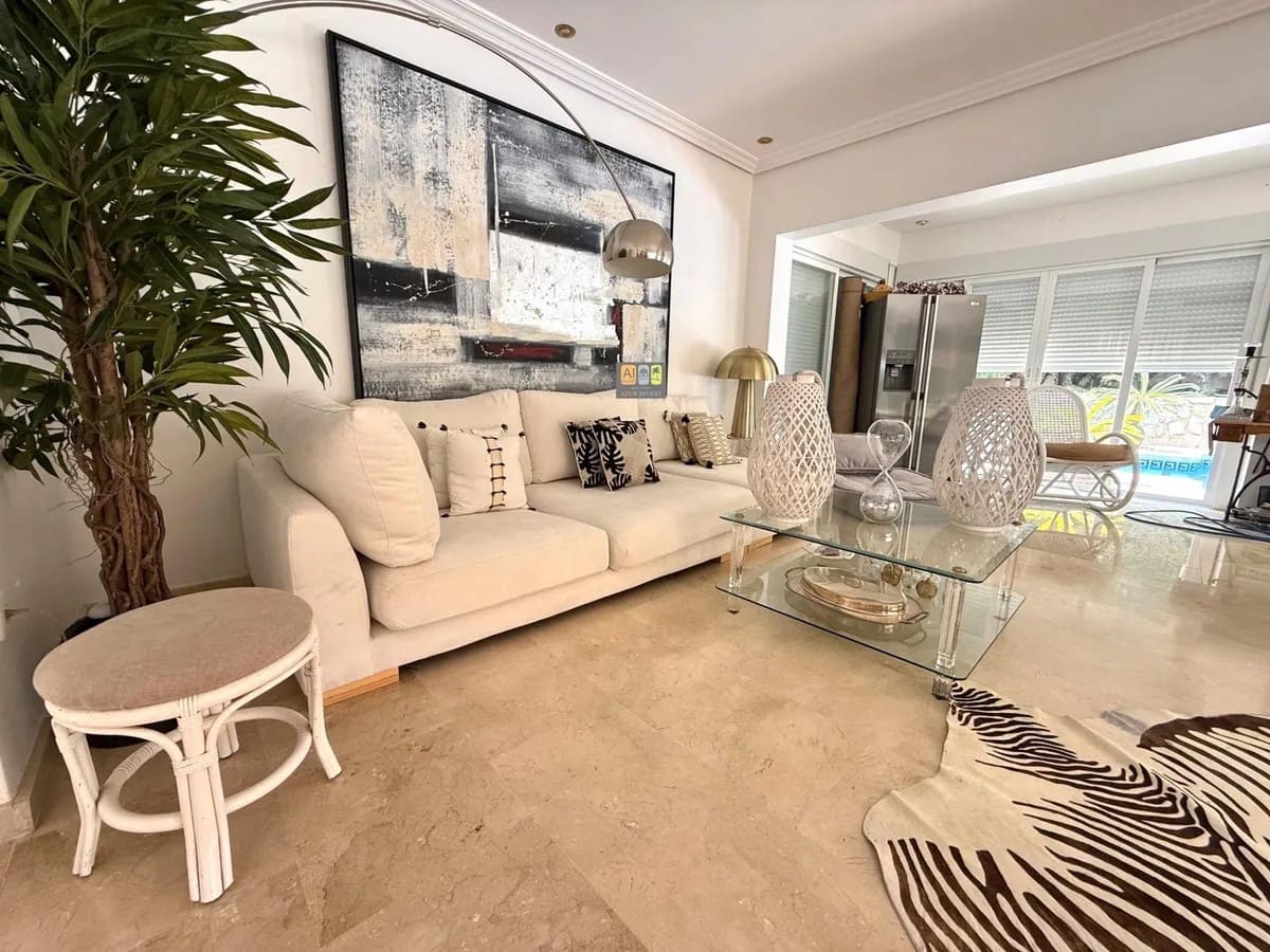 3 camera da letto Villa in vendita in La Nucia con piscina garage - 530.000 € (Rif: 10007971)