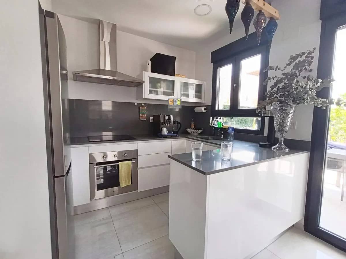Maison de Ville de 3 chambres à louer à Polop avec piscine garage - 1 800 € (Ref: 10007976)