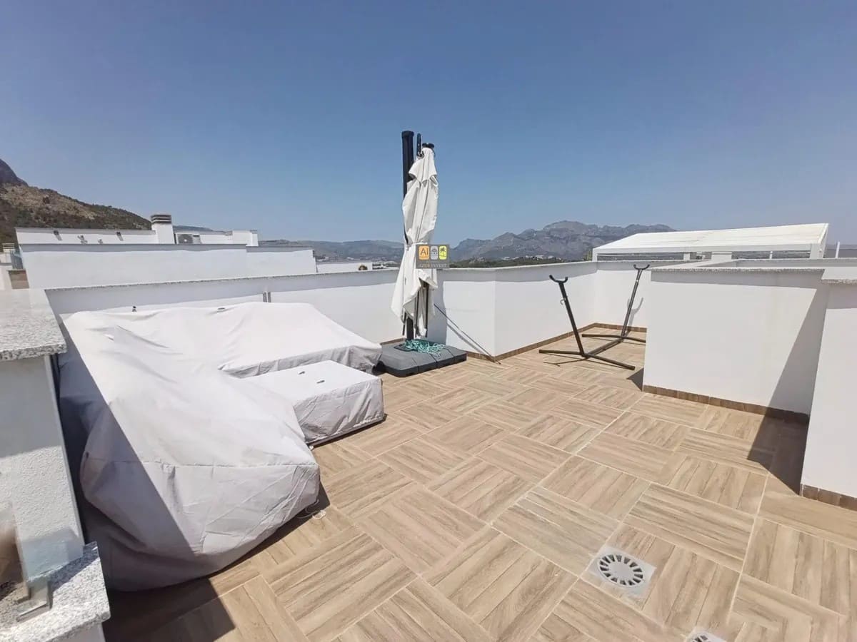 Maison de Ville de 3 chambres à louer à Polop avec piscine garage - 1 800 € (Ref: 10007976)