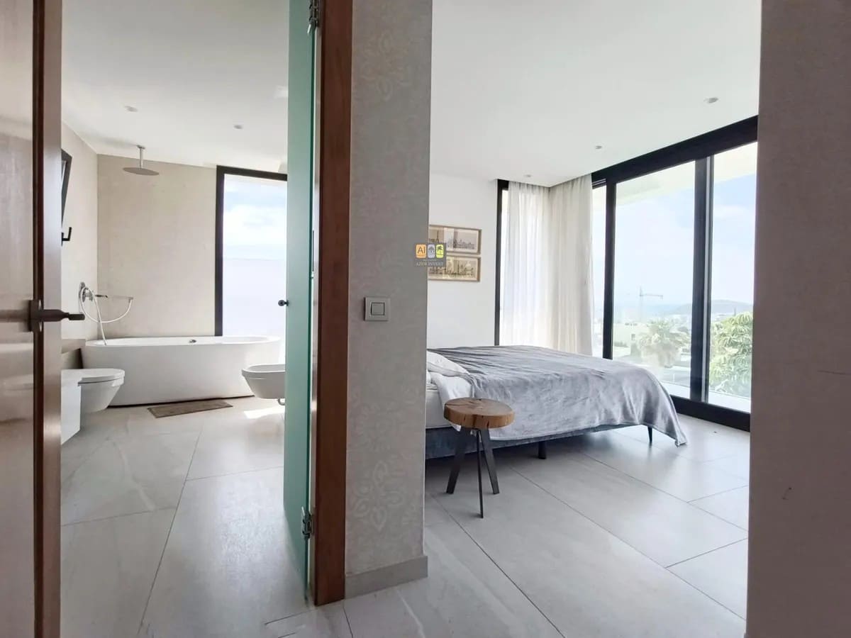 4 bedroom Bungalow for sale in Finestrat with pool garage - € 1,340,000 (Ref: 10007979)