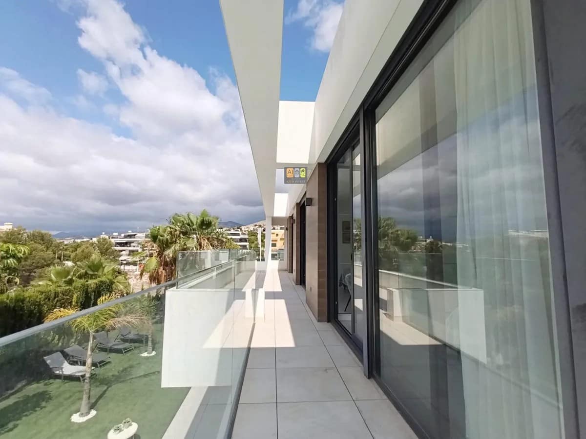 4 bedroom Bungalow for sale in Finestrat with pool garage - € 1,340,000 (Ref: 10007979)