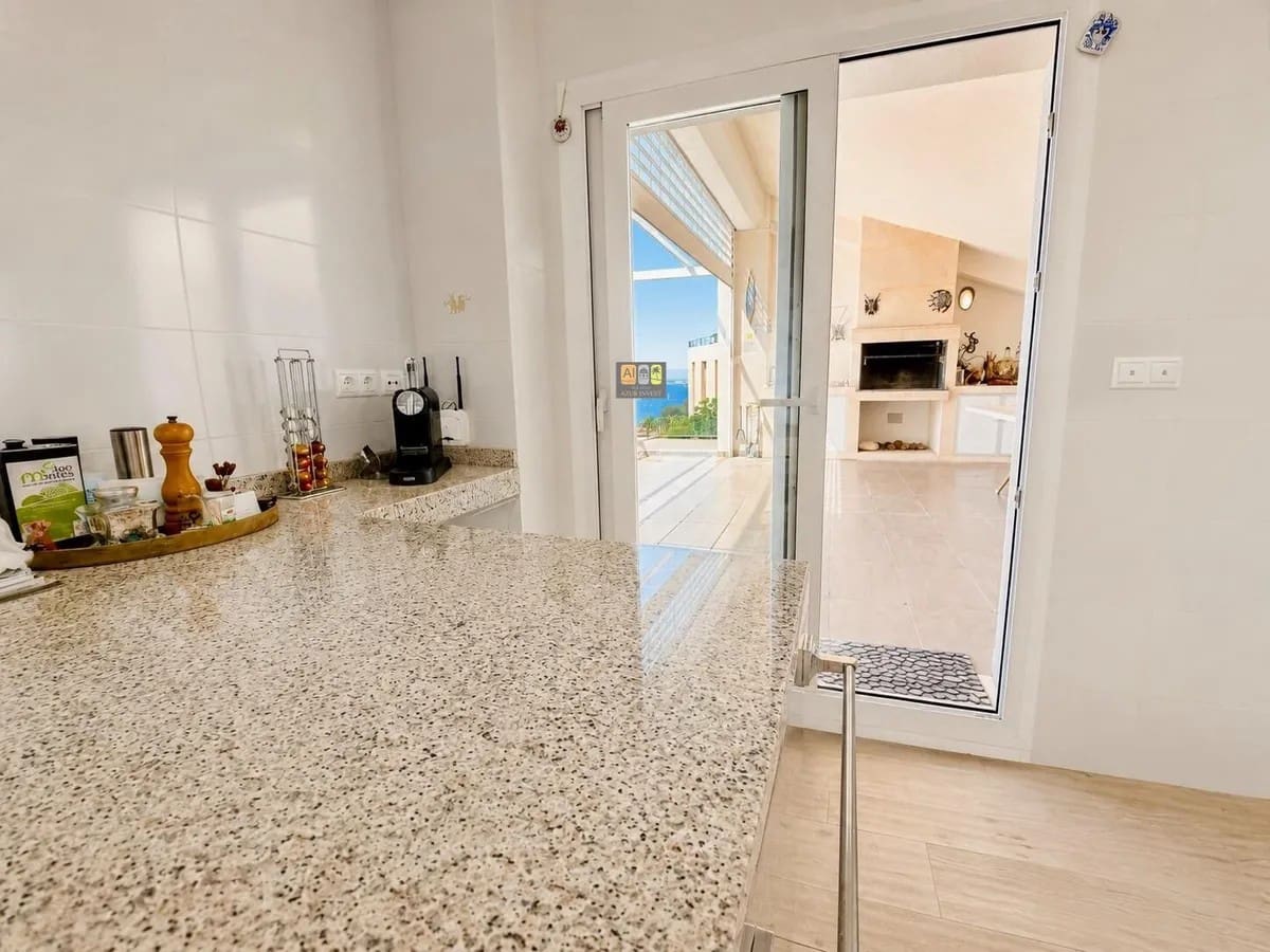 4 slaapkamer Penthouse te koop in Altea met zwembad garage - € 2.500.000 (Ref: 10007980)