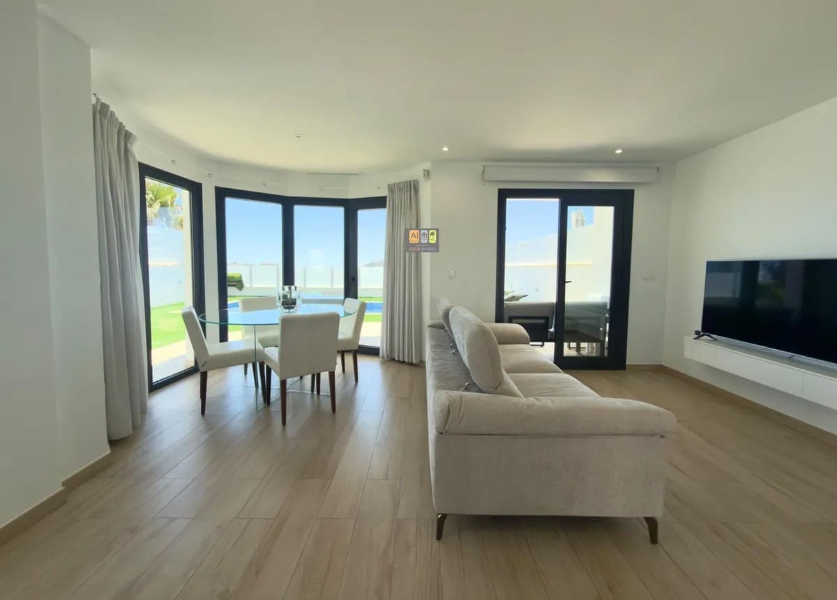 2 bedroom Townhouse for sale in Finestrat with pool - € 420,000 (Ref: 10007981)