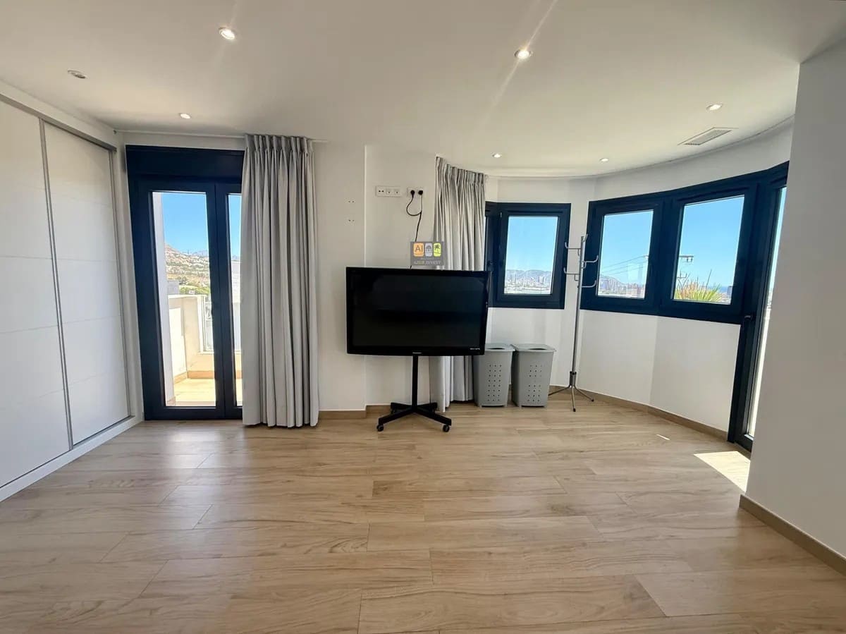 2 bedroom Townhouse for sale in Finestrat with pool - € 420,000 (Ref: 10007981)