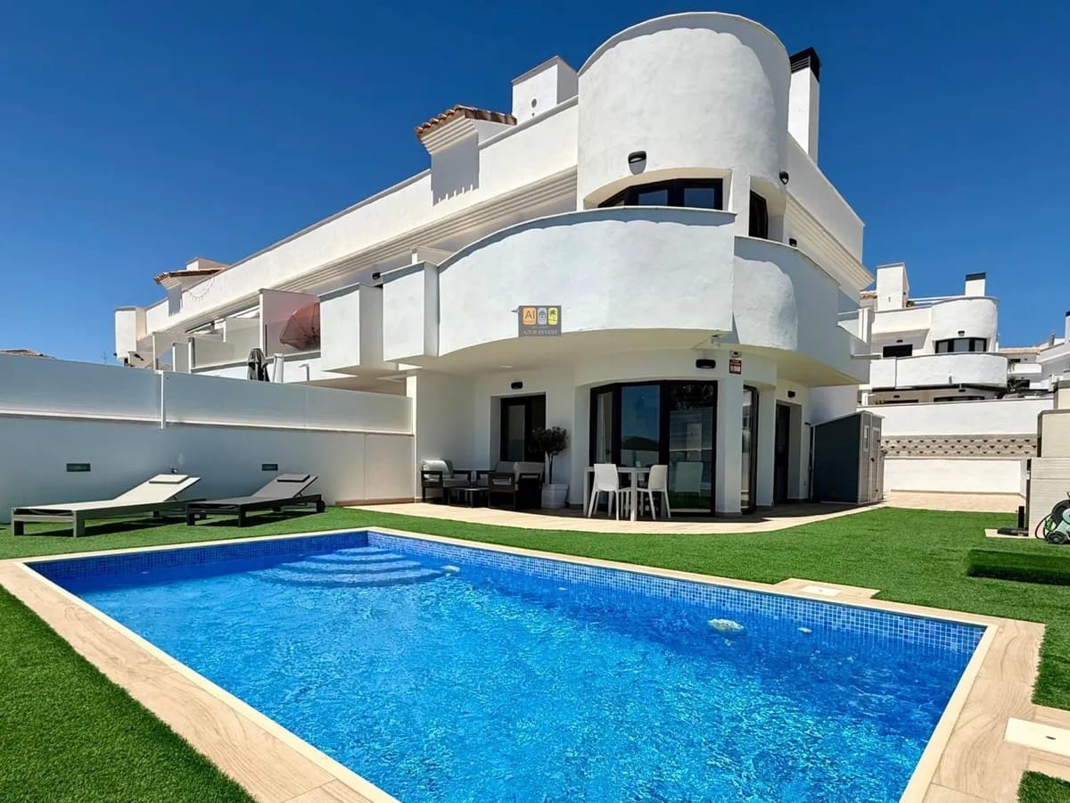 2 bedroom Townhouse for sale in Finestrat with pool - € 420,000 (Ref: 10007981)
