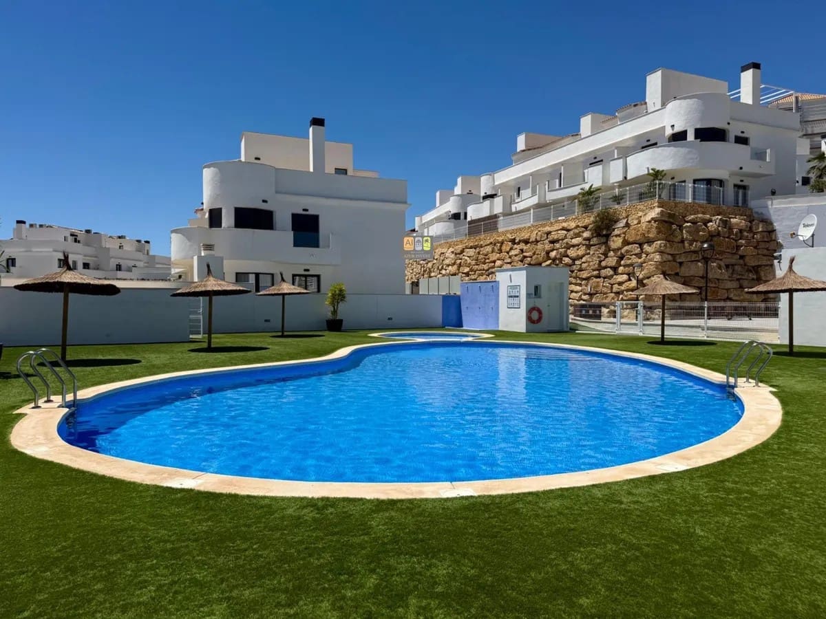 2 bedroom Townhouse for sale in Finestrat with pool - € 420,000 (Ref: 10007981)