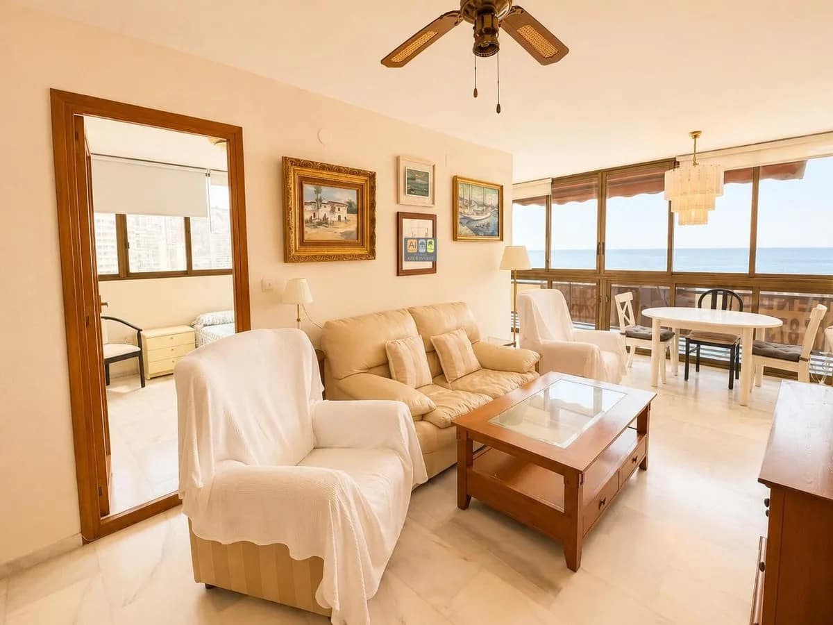 2 slaapkamer Appartement te koop in Benidorm met zwembad garage - € 430.000 (Ref: 10007985)