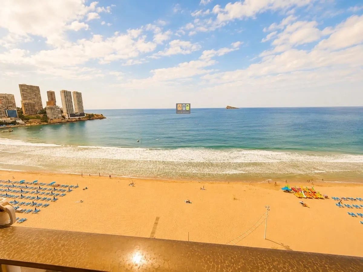 2 slaapkamer Appartement te koop in Benidorm met zwembad garage - € 430.000 (Ref: 10007985)