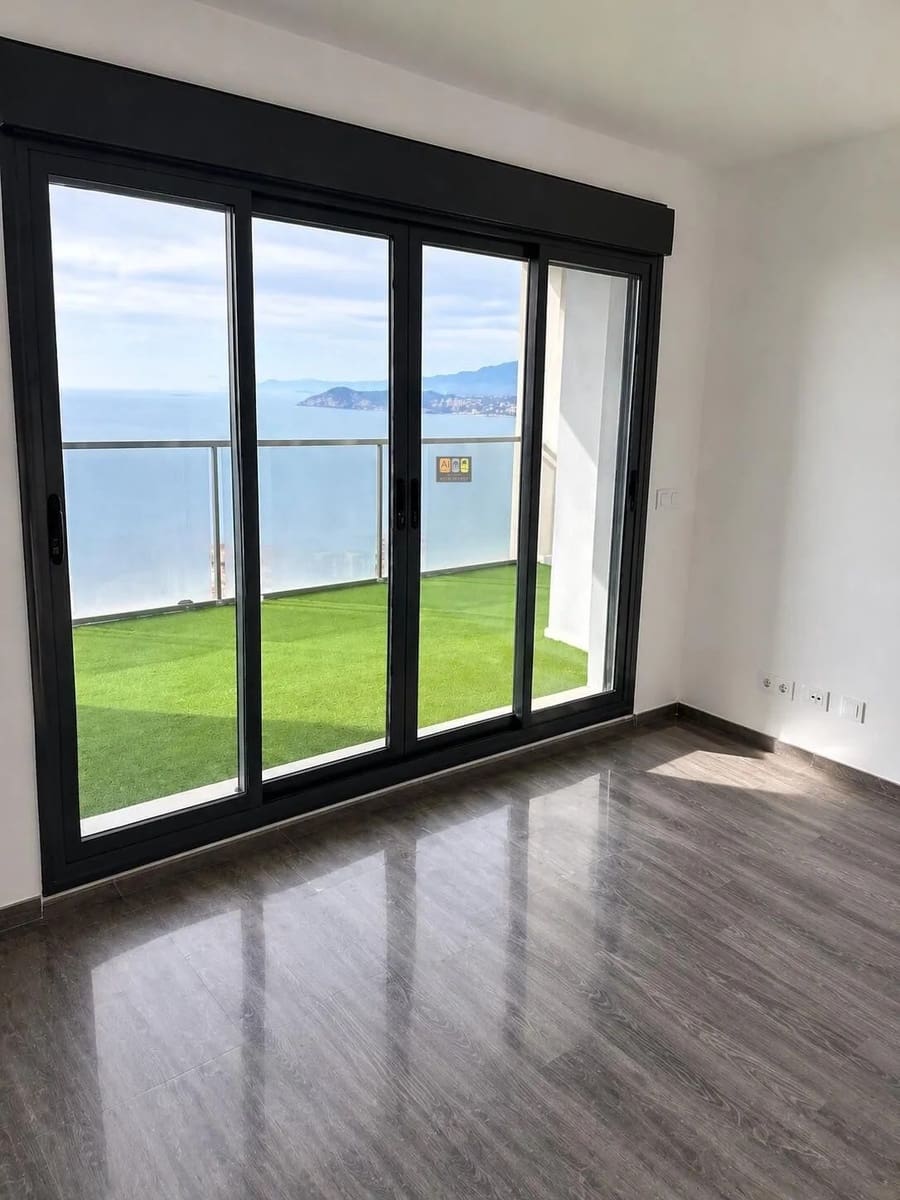 3 Zimmer Penthouse zu verkaufen in Benidorm mit Pool - 890.000 € (Ref: 10007986)