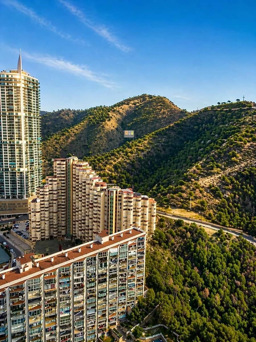 3 Zimmer Penthouse zu verkaufen in Benidorm mit Pool - 890.000 € (Ref: 10007986)