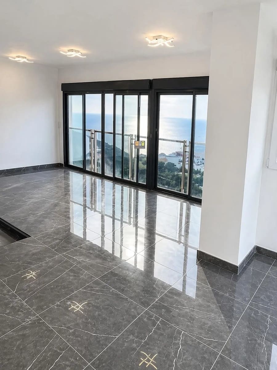 3 Zimmer Penthouse zu verkaufen in Benidorm mit Pool - 890.000 € (Ref: 10007986)