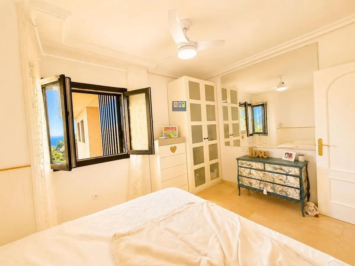 2 slaapkamer Appartement te koop in Altea met zwembad - € 650.000 (Ref: 10007987)