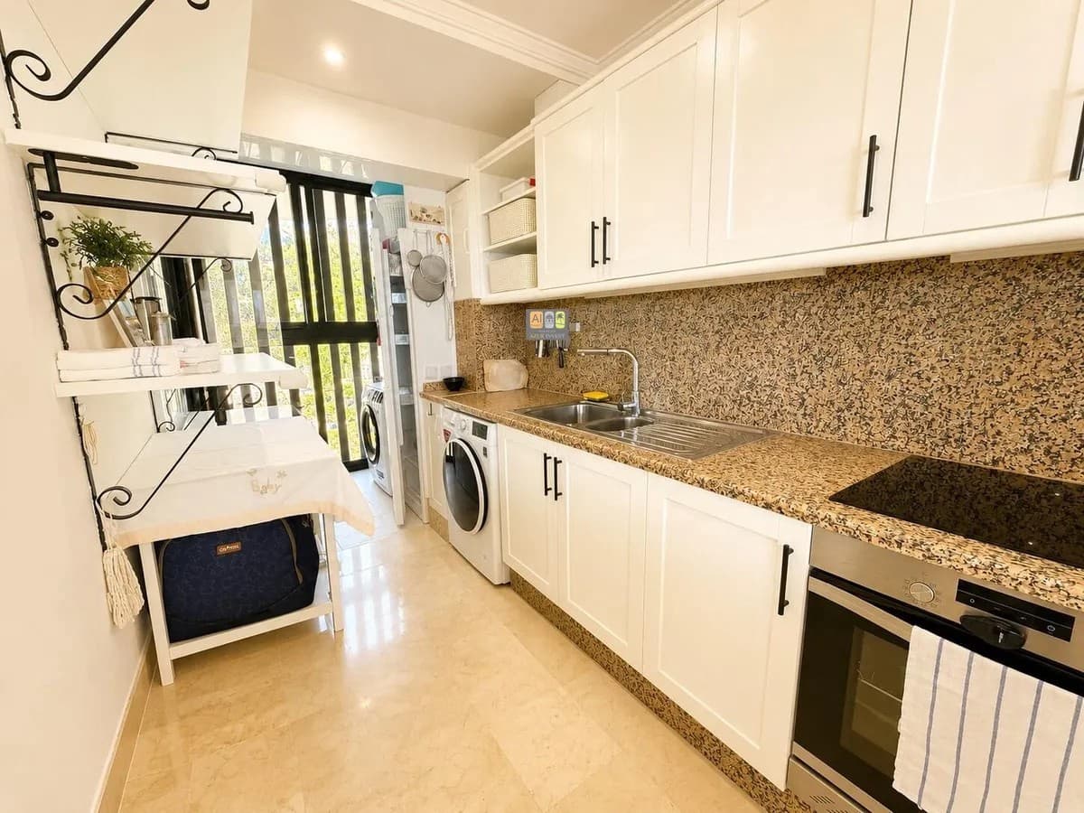 2 slaapkamer Appartement te koop in Altea met zwembad - € 650.000 (Ref: 10007987)