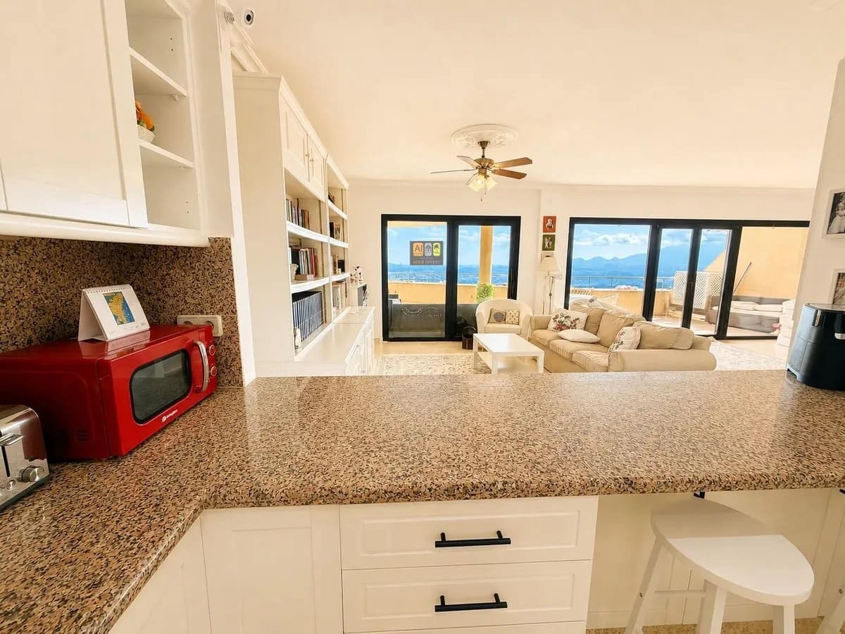 2 slaapkamer Appartement te koop in Altea met zwembad - € 650.000 (Ref: 10007987)